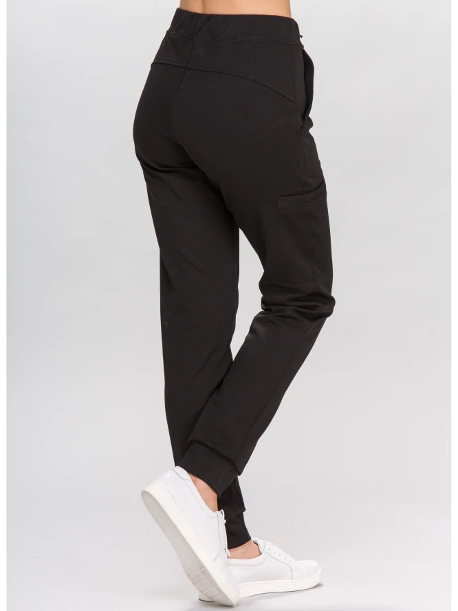 medicinske-hlace-joggers-crna